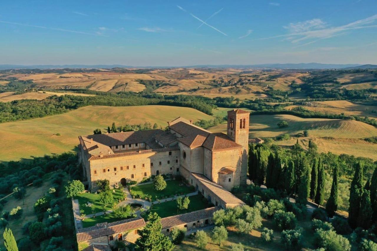 Fattoria Monastero Sant'Anna In Camprena Βίλα Πιέντσα Εξωτερικό φωτογραφία